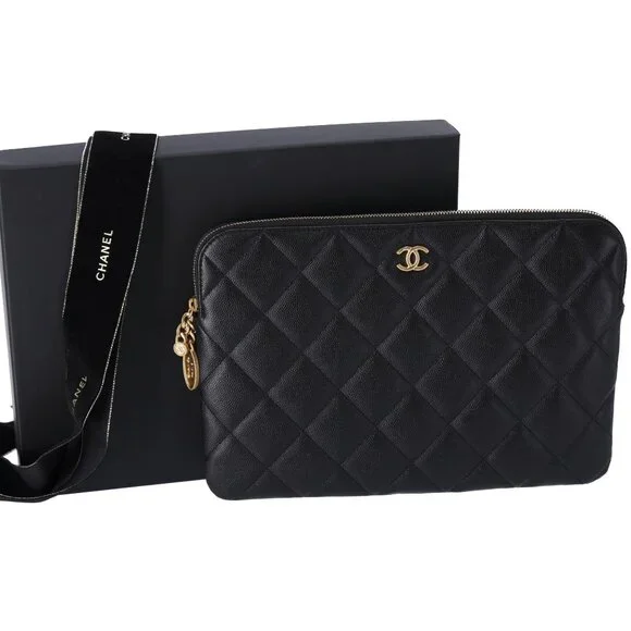 CHANEL Matelasse Clutch Bag Quilted Zip Pouch Black Caviar Leather Full Set - Picture 1 of 9